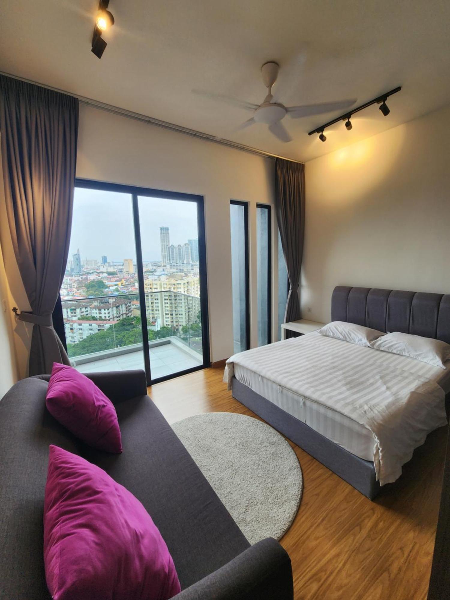 Beacon Executive * George Town