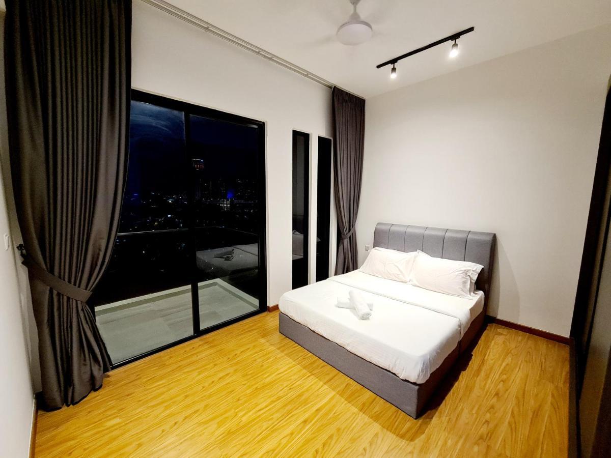 Beacon Executive * George Town