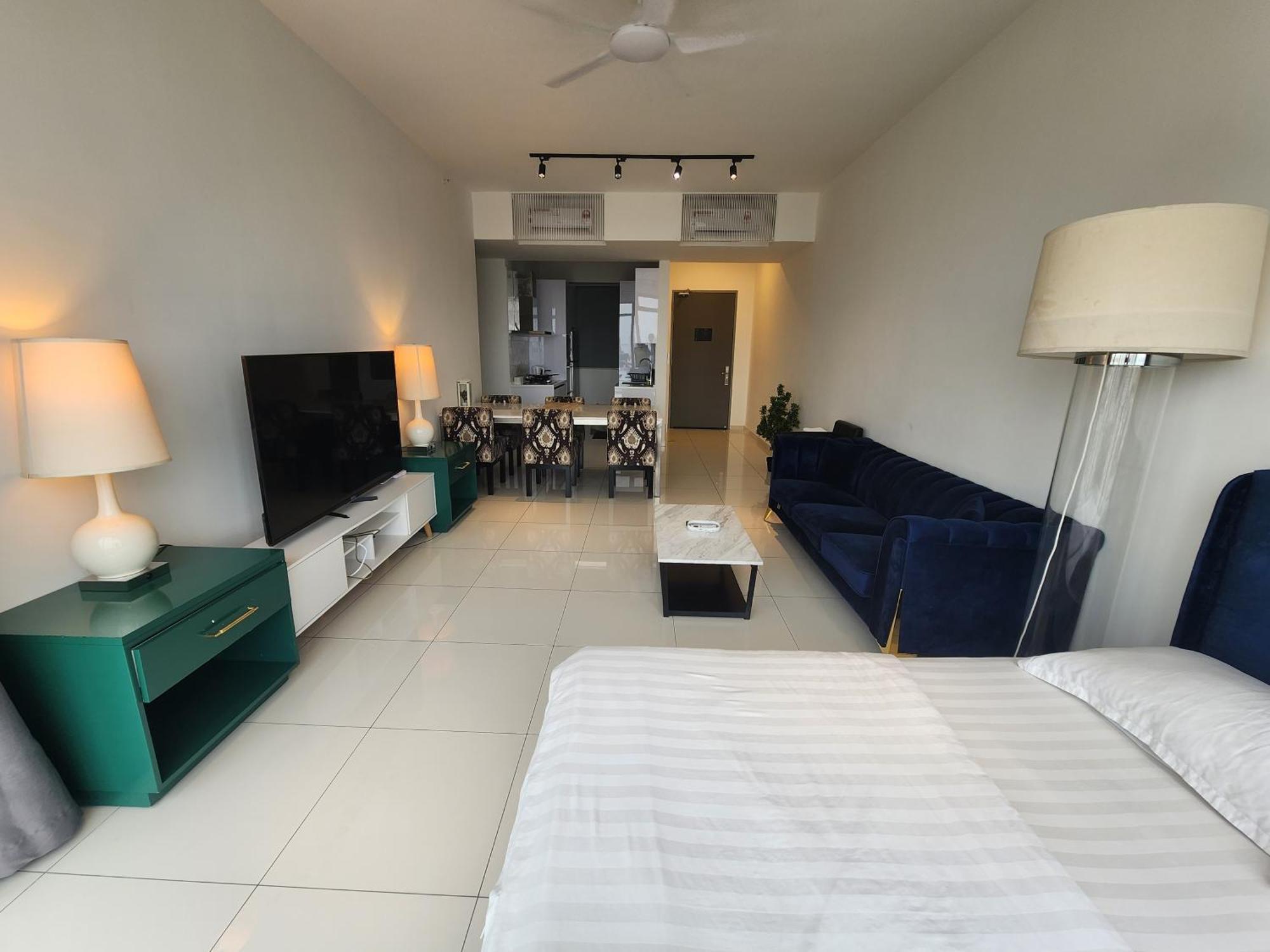 Beacon Executive Apartment George Town